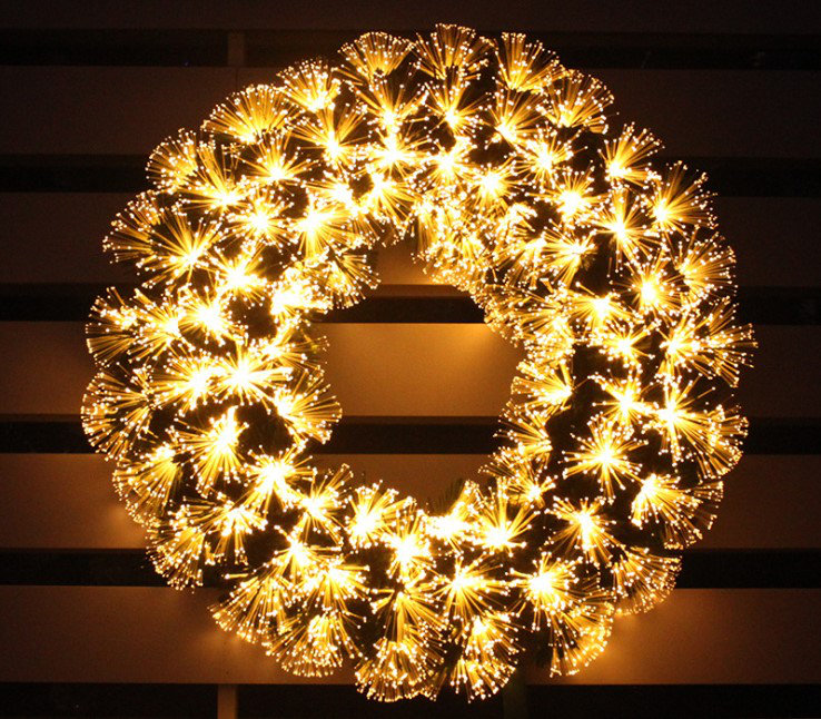Couronne de noël éclairée à fibre optique pré-éclairée, H 16 po x l 16 po