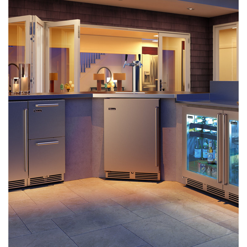 Perlick 23.88'' W Freestanding Mini Fridge, Right