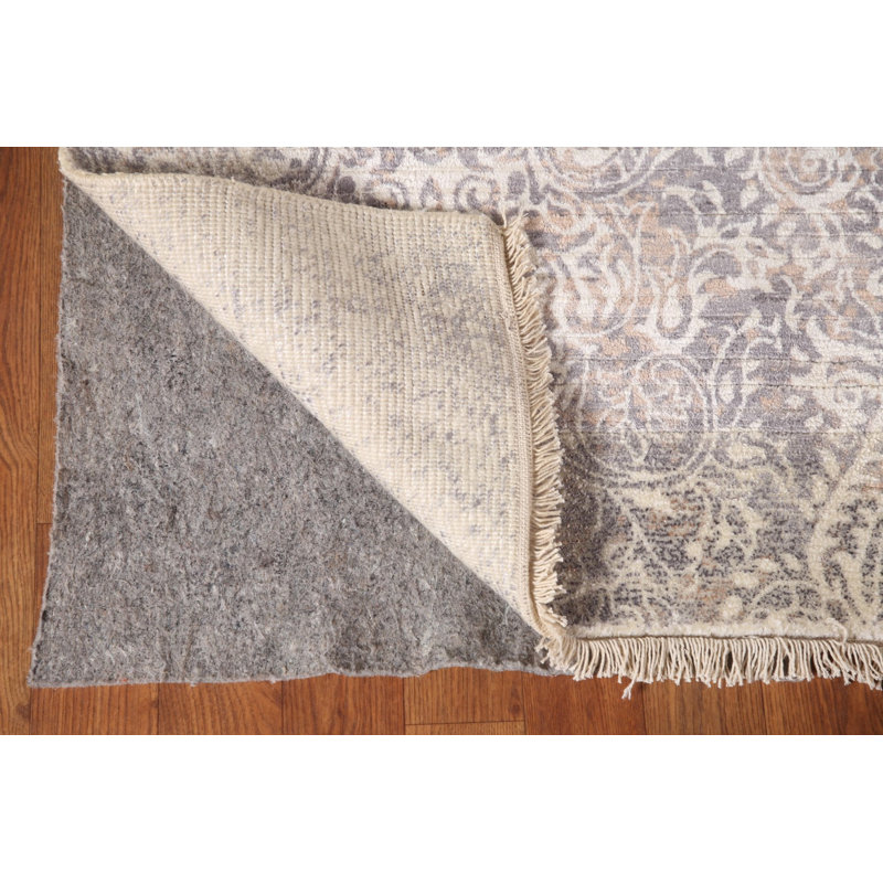 Tapis oriental à rayures