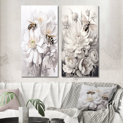 «White and Black Buzzing Bees Flowers I - Insectes & Bugs», ensemble de 3 reproductions d'art en métal