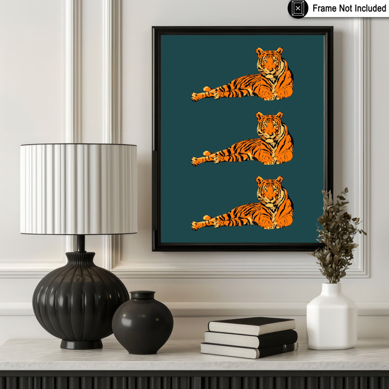 Tigre couché n ° 3, 24"H x 32"W, Poster, Unframed