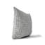 Coussin en plumes à chevrons-107835488-107835489