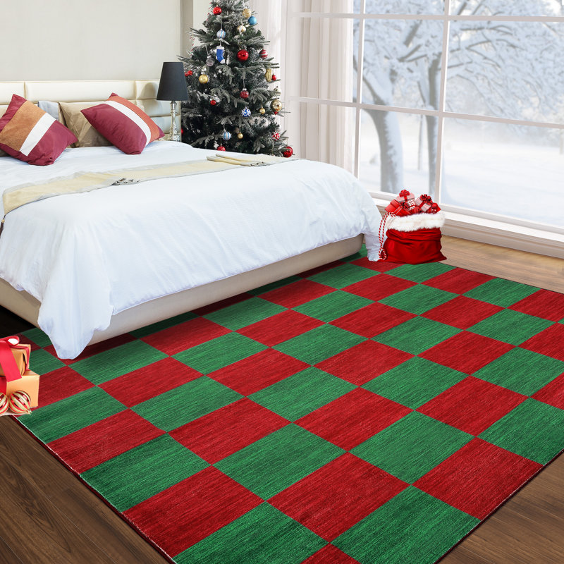 Washable Christmas Rug Checkered Decorative Carpet with Non-Slip Backing, Stain-Resistant Low Pile Floor Mats, Foldable Holiday Indoor Rug for Bedroom, Living Room, Nursery
