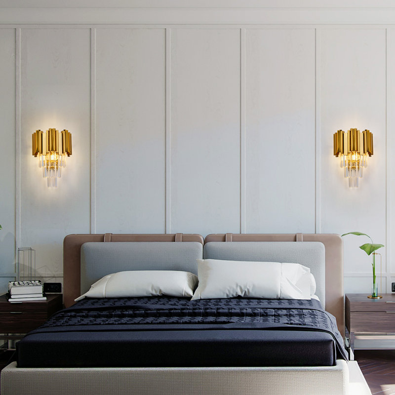 1 - Light Armed Sconce