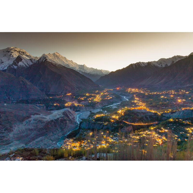 Paysage d'automne au Pakistan par Primeimage, H 20 po x l 30 po
