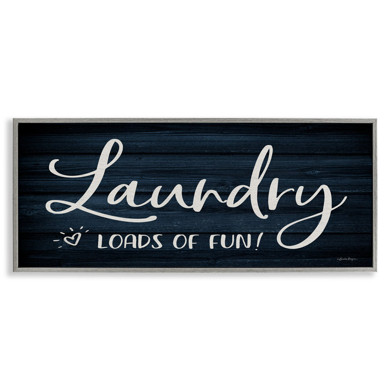 Charges de linge amusant, estampe numérique encadrée par Susie Boyer, Estampe numérique Farmhouse, H 13 po x l 30 po