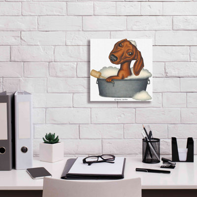 «Brown Dachshund Bubble Bath» par Danny Gordon, reproduction d'art sur toile