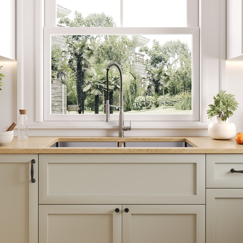 DeerValley 33'' Stainless Steel Double Bowl Undermount Kitchen Sink
