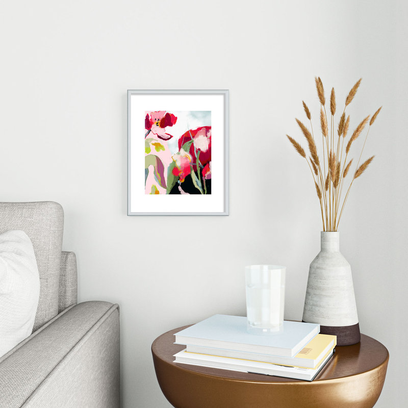 Fleur abstraite I encadrée sur papier, Argent, H 10 po x l 8 po