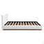 Lit tapissier en tissu avec base en bois massif texturé grain de bois, très grand-404149650