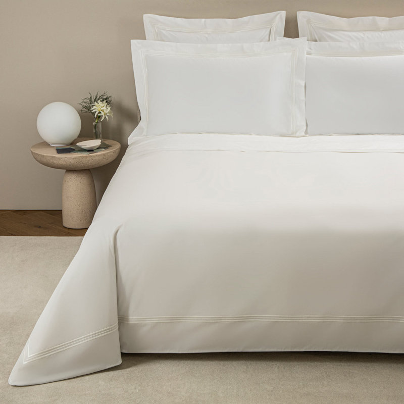 Triplo Bourdon Percale Duvet Cover, White/Milk, Queen Duvet Cover