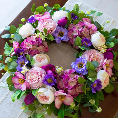 Couronne de printemps pour porte d'entrée avec roses rosées, fleurs mauves et hortensias pour la décoration intérieure et extérieure
