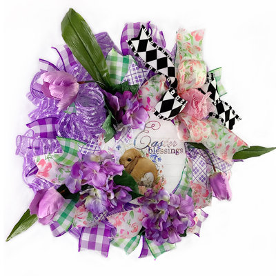 Handcrafted Faux Tulip 18'' Wreath