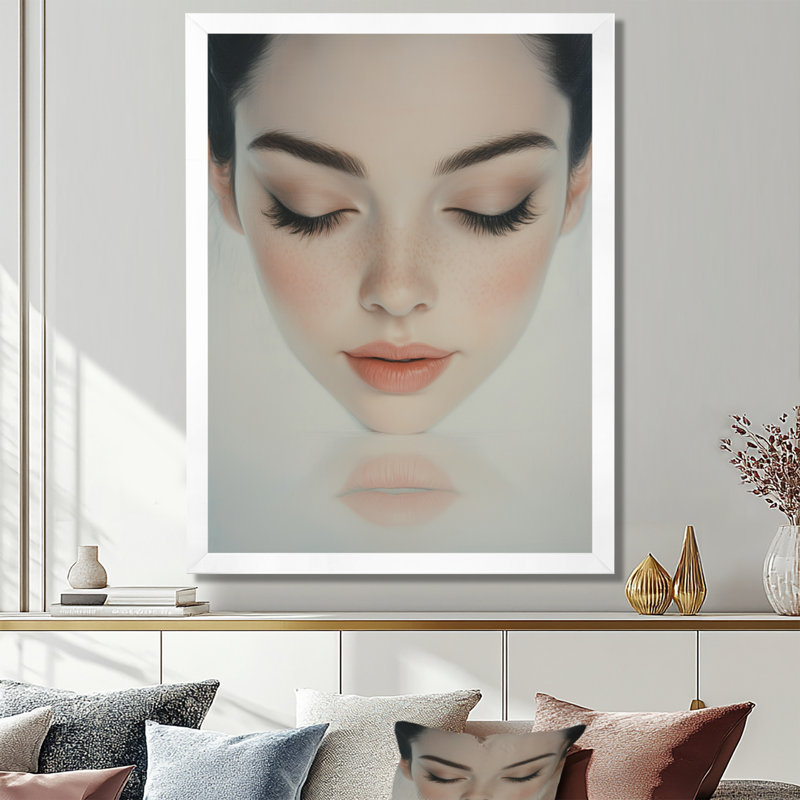 Reflet d'une femme rose pâle et gris pastel I - Portrait encadré abstrait, H 32 po x l 24 po, White Picture Framed