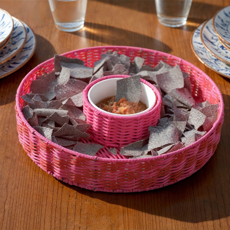 Panier en plastique tissé avec bol amovible en céramique