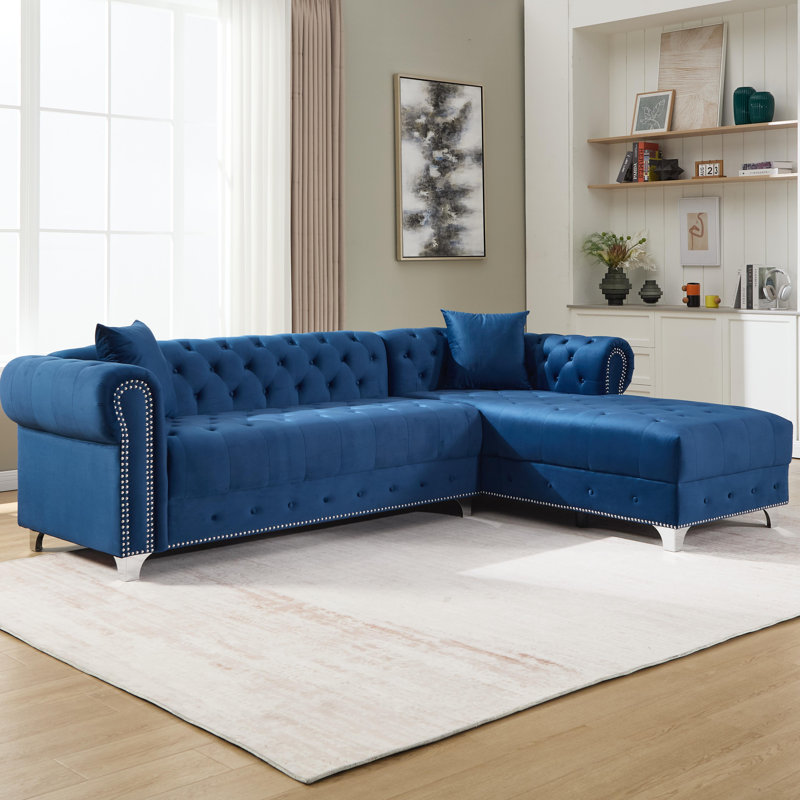 Joannette 112.6'' Wide Traditional Tufted Sectional Sofa Chaise with Nail Trim & 2 Pillows