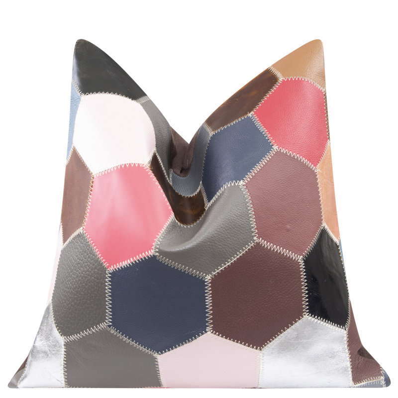 Coussin en cuir de vache multicolore à motif patchwork - Design hexagonal