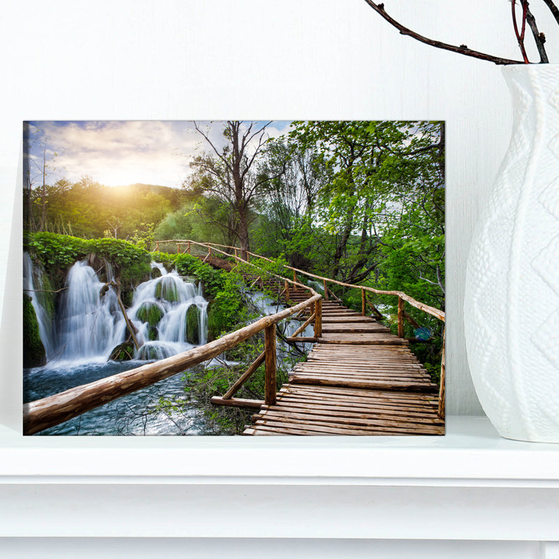 Pathway in Plitvice Lakes - reproduction de photo, H 8 po x l 12 po, Toile tendue