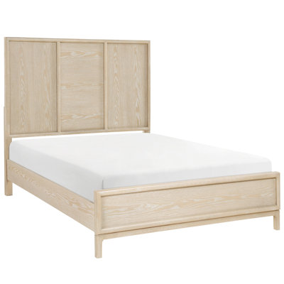 Lit à panneaux King Size de style transitionnel, fini brun, trois modèles, tête de lit et finition pour une chambre à coucher apaisante.