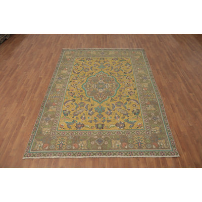 Tapis traditionnel floral 7 x 9