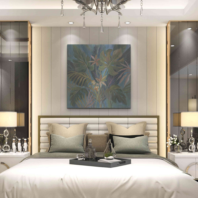 «Midnight Tropical Leaves» par Silvia Vassileva, H 36 po x l 36 po