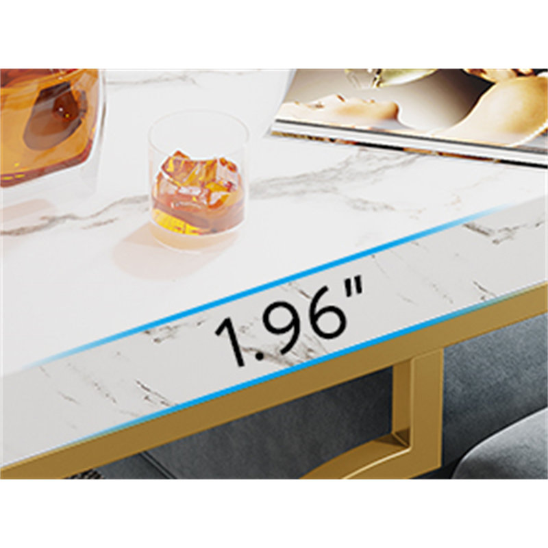 Table d'appoint en forme de C