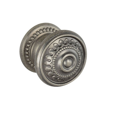 Conquest 1 9/16" Diameter Round Knob