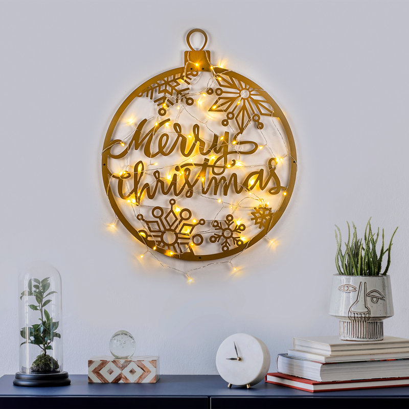 Wall Decor on Metal, Gold