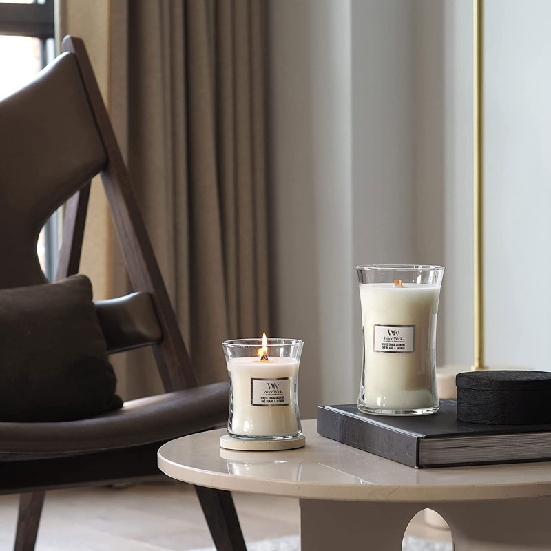 White Tea & Jasmine Scented Jar Candle
