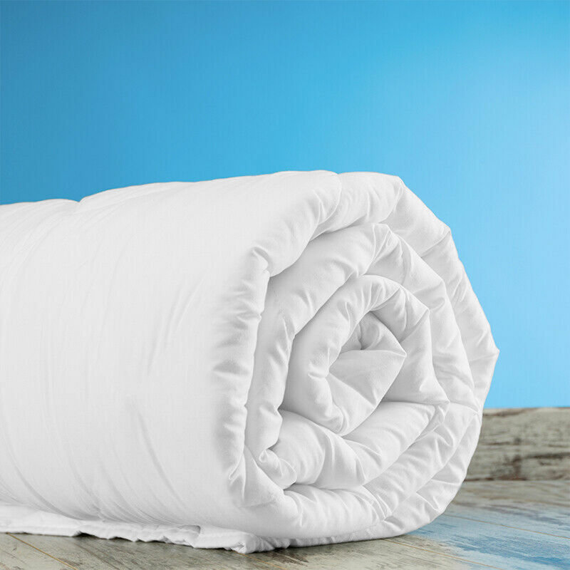 Summer Down Comforter 2.5 TOG Microfiber Quilt, Cooling Summer Bedding, Breathable, Single
