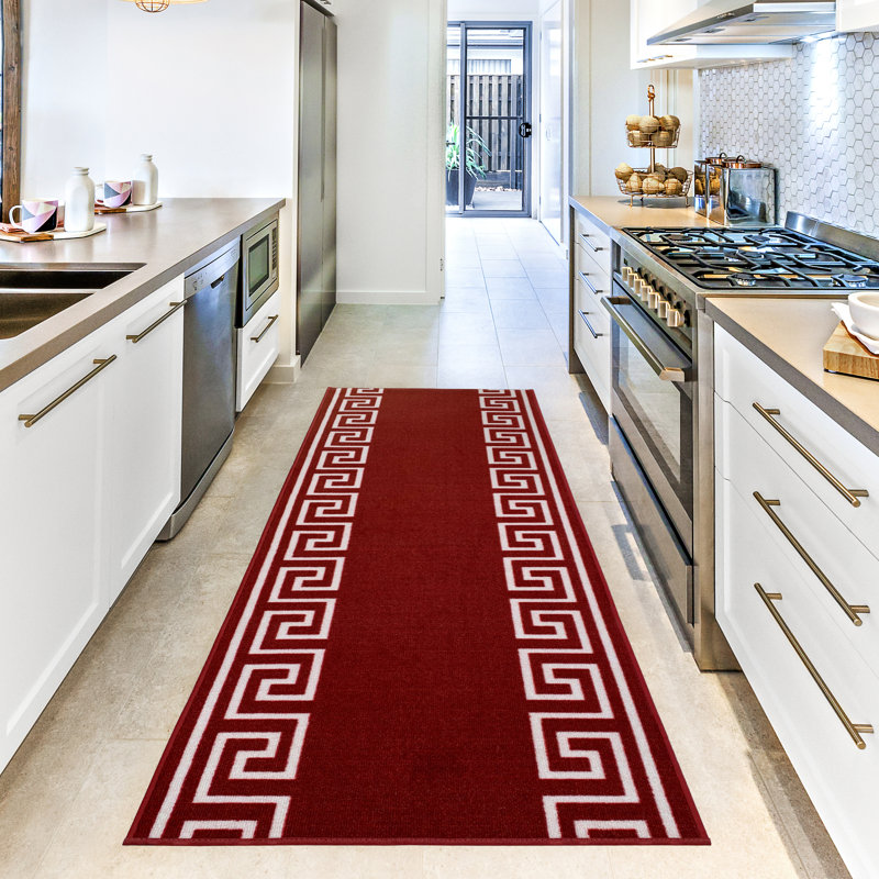 Tapis rouge / blanc touffeté à motif géométrique Shadowbrook, Tapis de couloir 2 pi 7 po x 11 pi