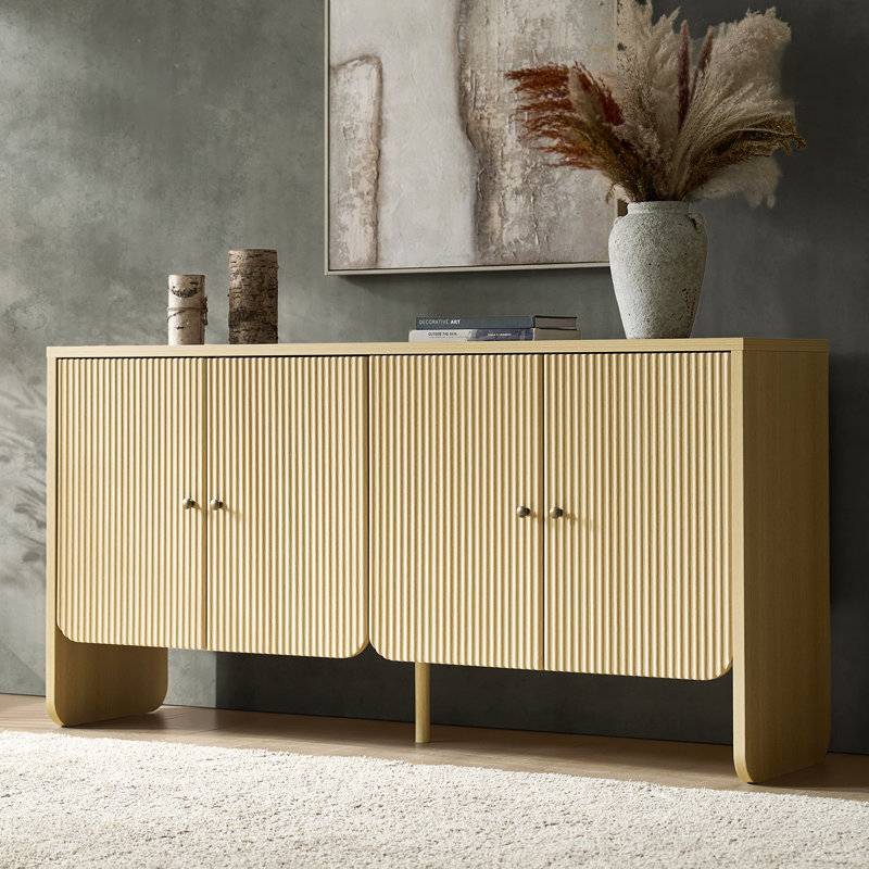 Buffet cannelé moderne à 4 portes avec gestion des câbles 63 po Martha, Chêne