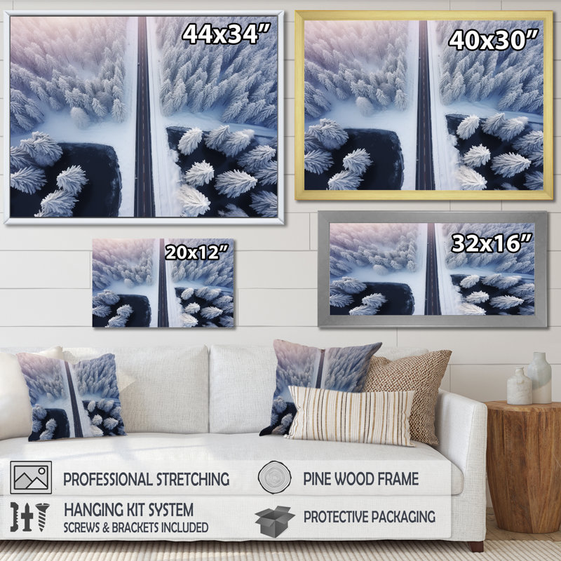 Endless Road Into Winter Forest III - Art mural sur route, H 12 po x l 20 po x P 1 po, Toile tendue