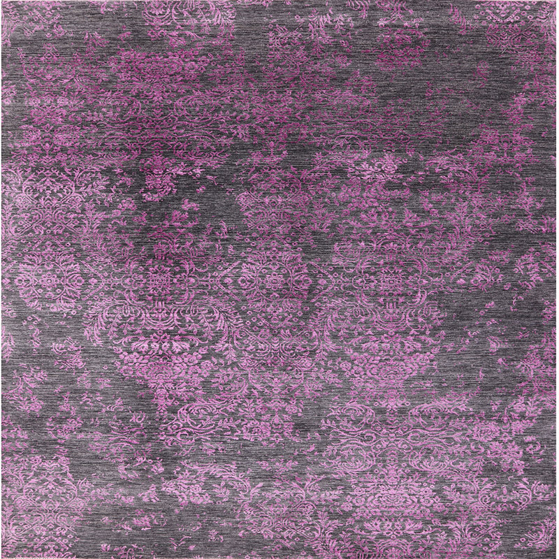 Tapis damassé rose, Carré 7 pi