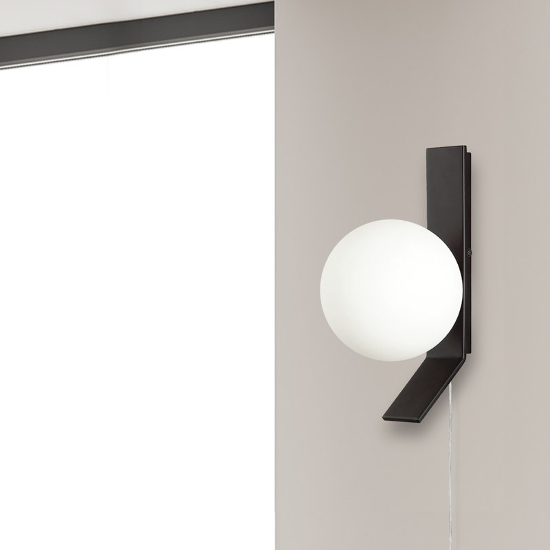 Applique murale 1 lumière Valemont, Noir, H 10 po x l 5,5 po x P 5,5 po