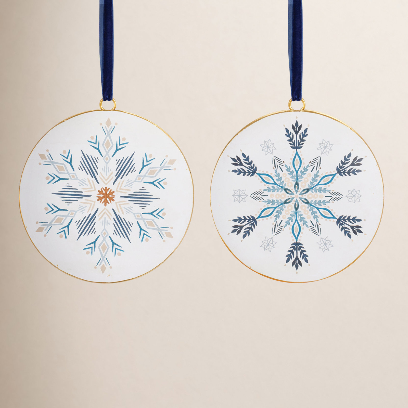 6" Holiday Ornament
