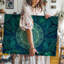 Toile, motif complexe de mandala vibrant dans différentes nuances d'art mural vert centré sur toile de fond tropicale-186250300