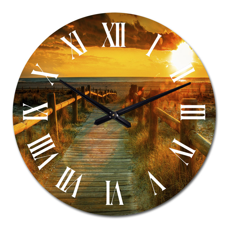 Little Road To The Beach pendant le coucher du soleil - horloge murale nautique et côtière, Moyen