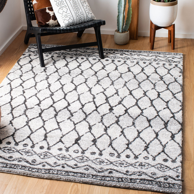 Tapis ivoire / noir Kailani, Rectangle 5 pi 3 po x 7 pi 7 po