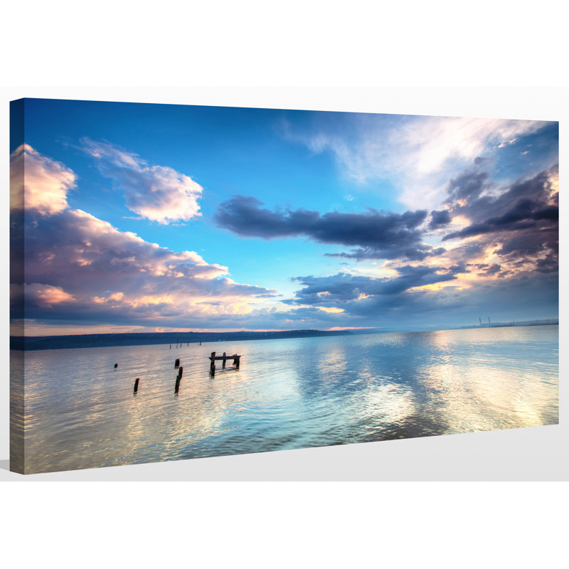 « coucher de soleil sur le lake », reproduction de photo sur toile tendue, H 36 po x l 60 po x P 1,5 po