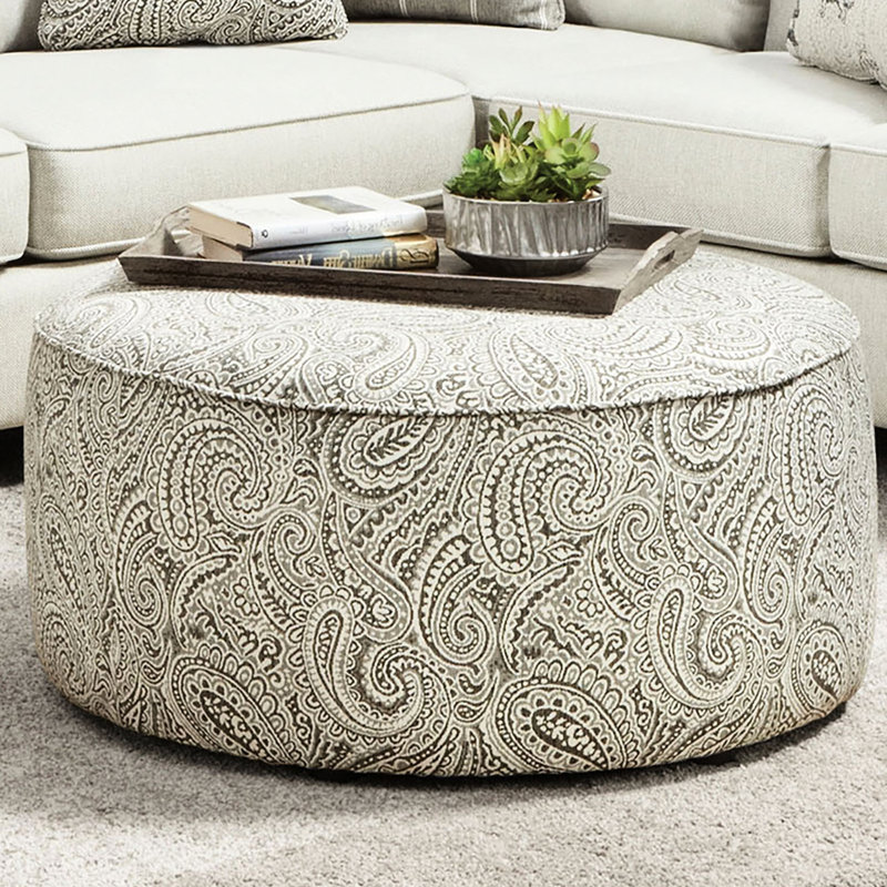 Revêtement rond de style transitionnel, à motif cachemire multicolore et garniture de cordon tissé, carré de 39 pouces de hauteur - fini au design confortable et confortable