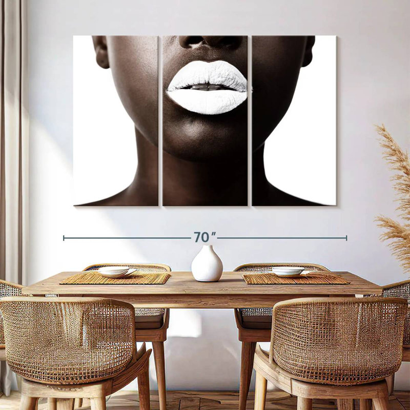 Shuttleworth White Lips, 28" H x 45" W