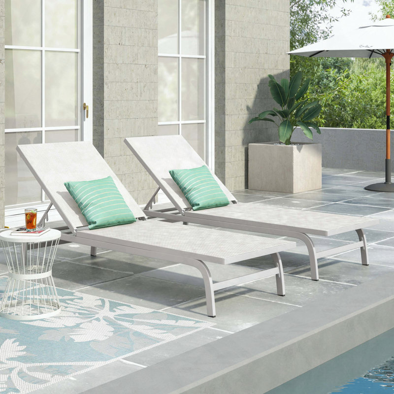 Ensemble de 2 chaises longues Finn avec filet extérieur et structure en aluminium, Blanc