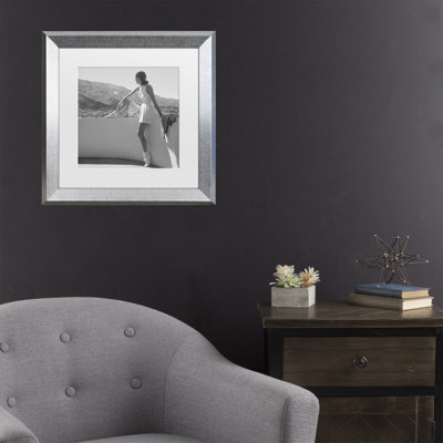 Art mural encadré - Toni Frissell «Femme en tenue de tennis, 1947», décoration murale avec cadre mat - Art du salon, de la cuisine et de la salle de bain - 11 x 11
