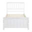 Lit plateforme en bois-124917824