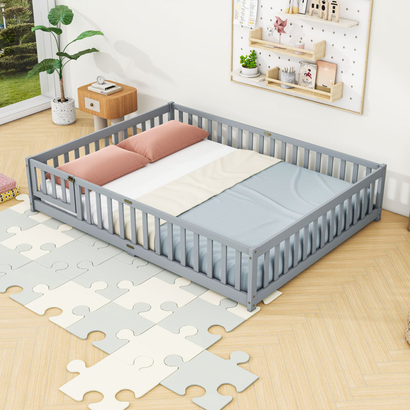Grand lit sur pied avec rails et porte, Gris
