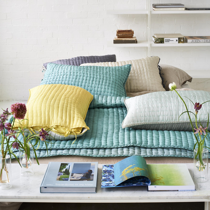 Chenevard Sky & Cloud Quilt, Queen Quilt