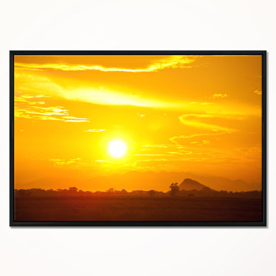 Reproduction de photo sur toile tendue encadrée