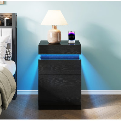 Table de chevet moderne en bois avec station de charge intégrée et éclairage à DEL, table de chevet à 3 tiroirs pour le rangement