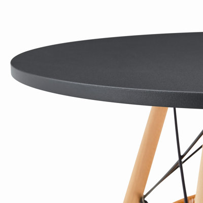 Table de salle à manger circulaire de 31,5 po de diamètre avec plateau en MDF, pieds en bois massif et structure de panier de rangement tissée suspendue. Table basse décontractée convenant à 2 à 4 personnes.